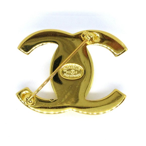 AUTHENTIC CHANEL CC Logos Turnlock Motif Brooch Pin Corsage Gold-Tone - Picture 2 of 4